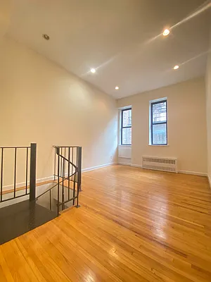 Rented by Bond New York | media 3