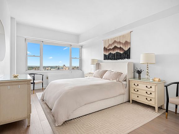 5th image of 60 E 8th St APT 34C