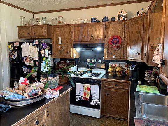 4th image of 209 S Iowa St