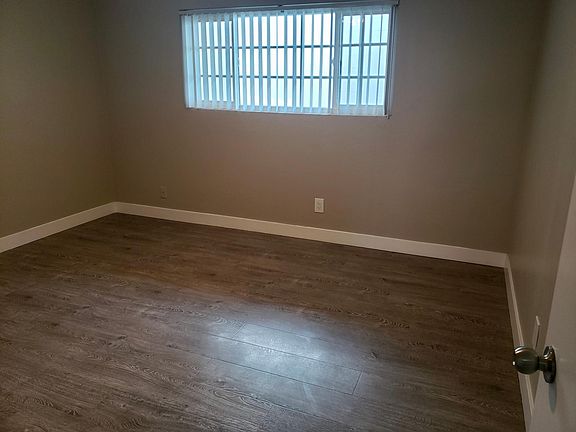 5th image of 4774 W Point Loma Blvd #2