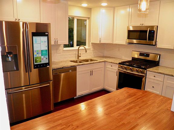 3rd image of 12622 E Lenora Dr