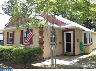 24 Hewett Rd, Wyncote, PA 19095