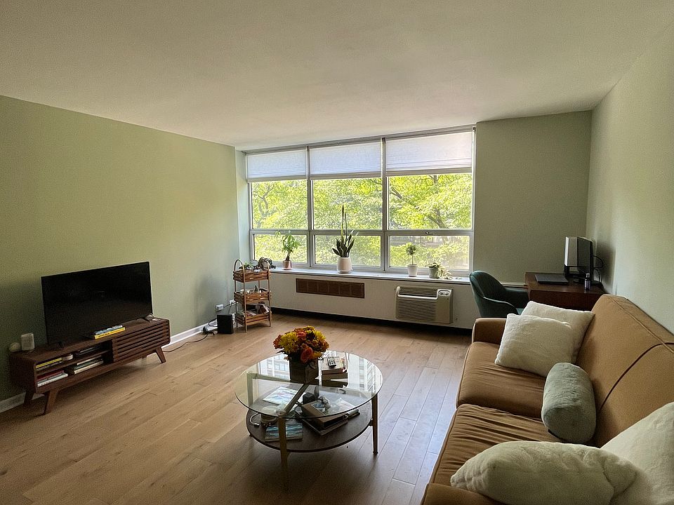 1st image of 70 W Burton Pl APT 408