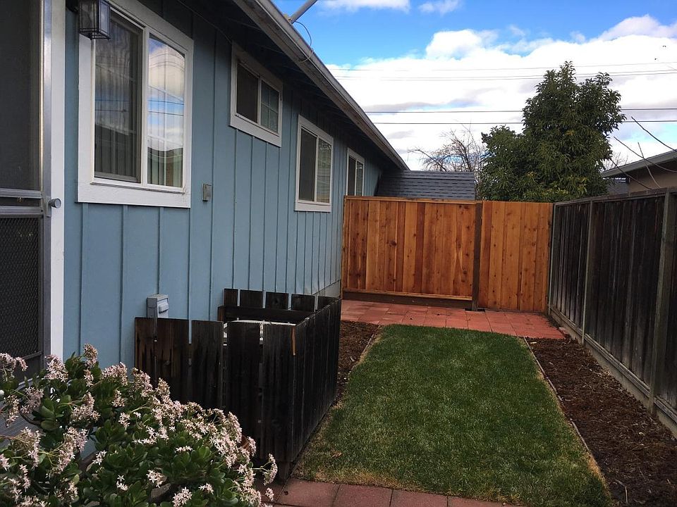 side yard