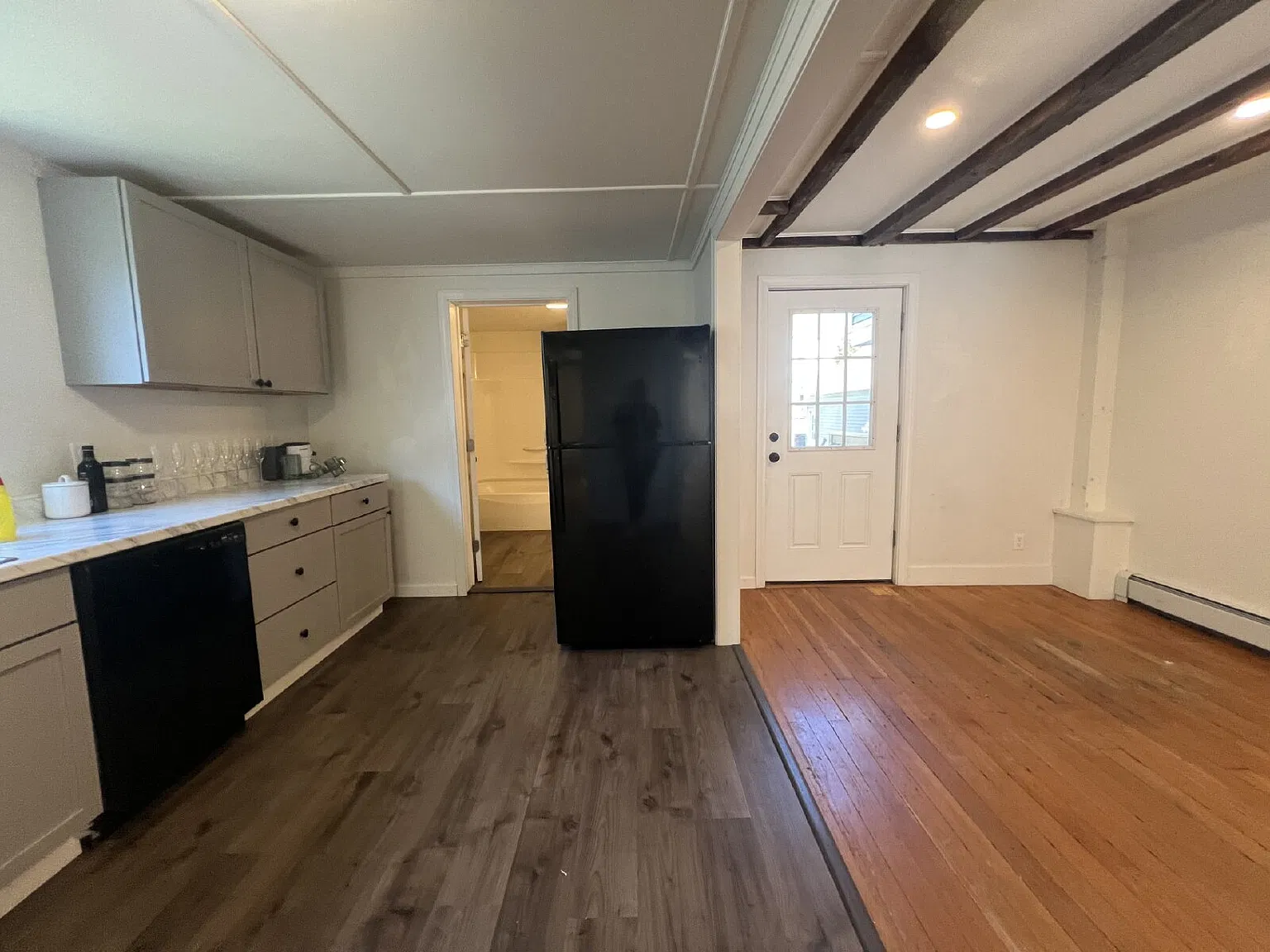 4 bed, $2,800 — Photo 3