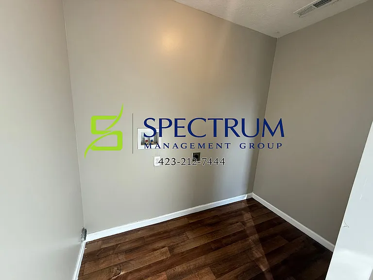3305 Parker Blvd — Photo 12