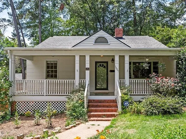 1607 Lorraine Rd, Raleigh, NC 27607