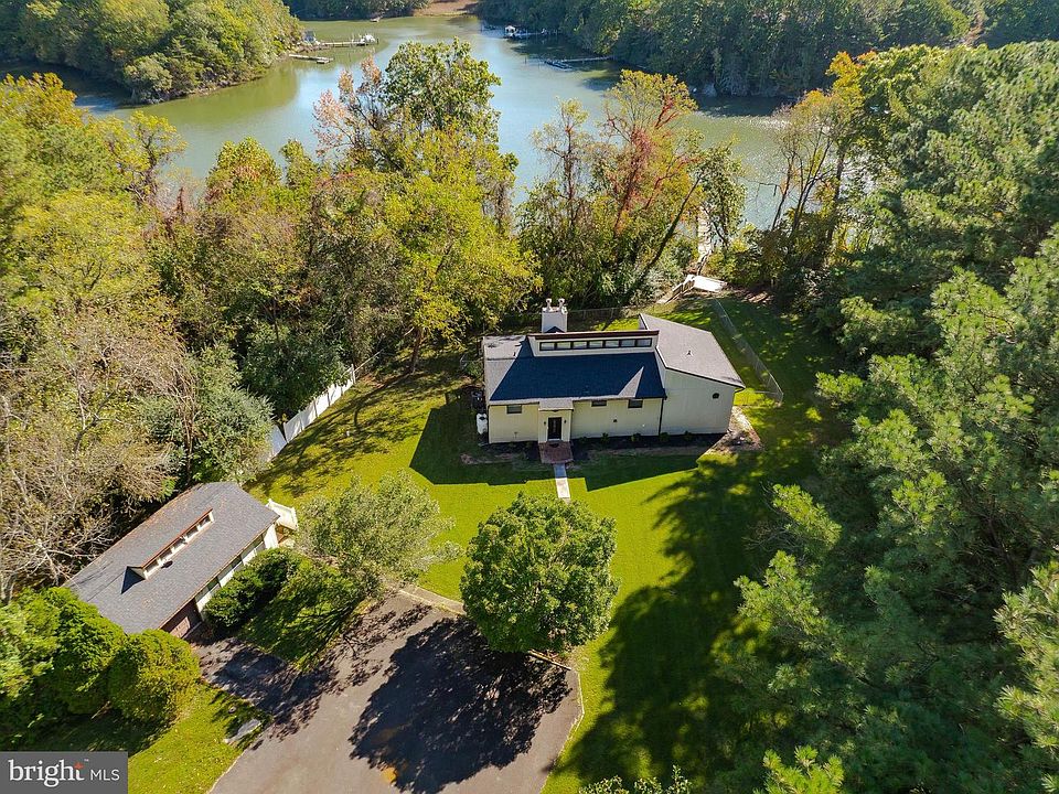 1st image of 18368 Hartman Dr