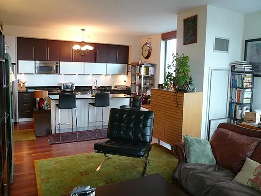 Rented by Sotheby's International Realty | media 9