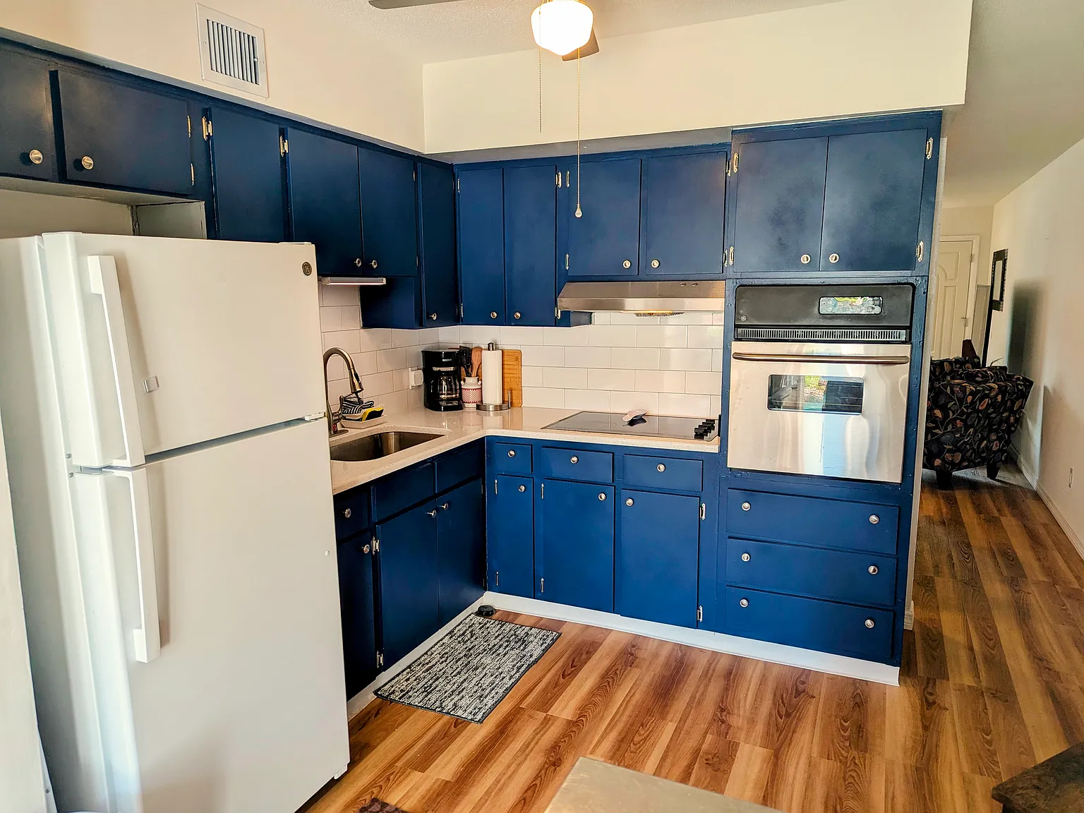 2 bed, 1100 sqft, $2,000 — Photo 3