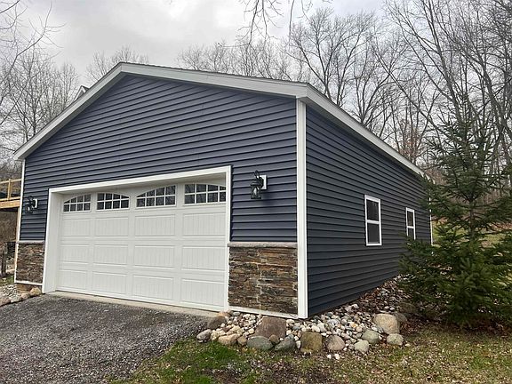 5th image of 10406 Pollard Rd