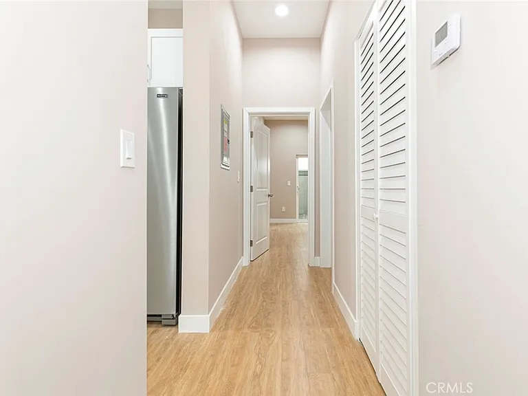 741 E Doran St #B — Photo 8