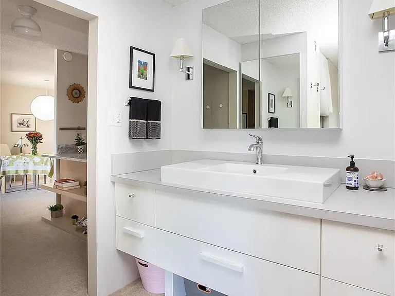 2880 S Locust St #S404 — Photo 14