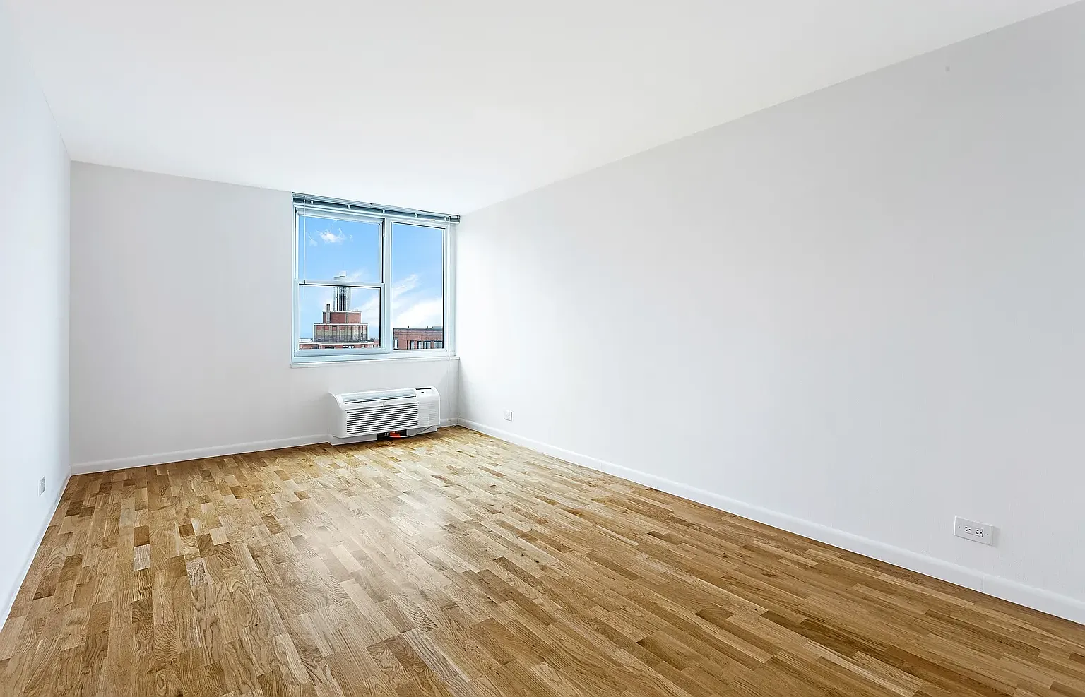 385 South End Avenue — Photo 4