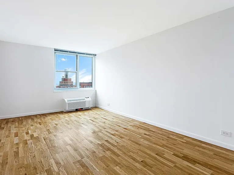 395 S End Ave #30D — Photo 4