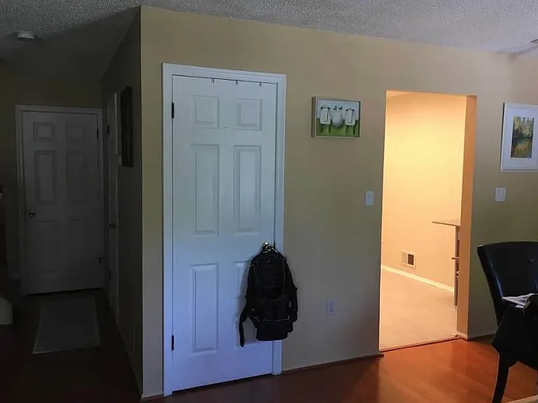 360 Hadleigh Ln — Photo 3