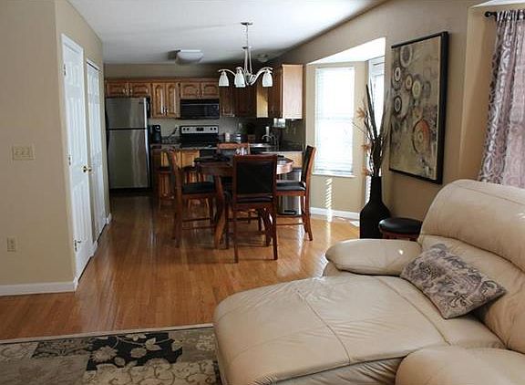 5th image of 103 Michelle Dr