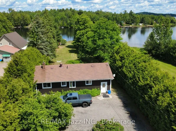 61 Gilbert Rd, French River, ON P0M 1A0