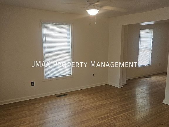 3rd image of 319 Harrison Ave NW