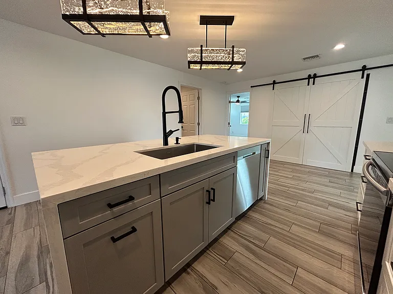 3507 E Claire Dr — Photo 9