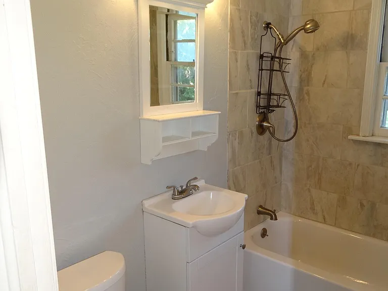 2101 Brighton Ave — Photo 14