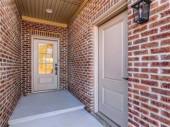 4th image of 3691 Cora Ct #B