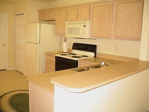 4th image of 1860 N Keywyck Dr