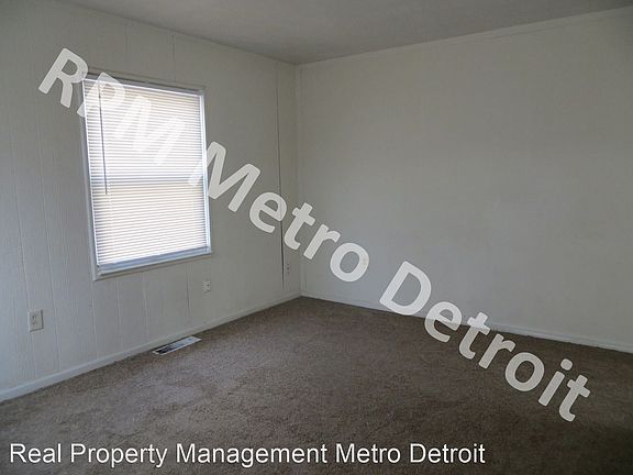 3rd image of 17630 Robert Ave