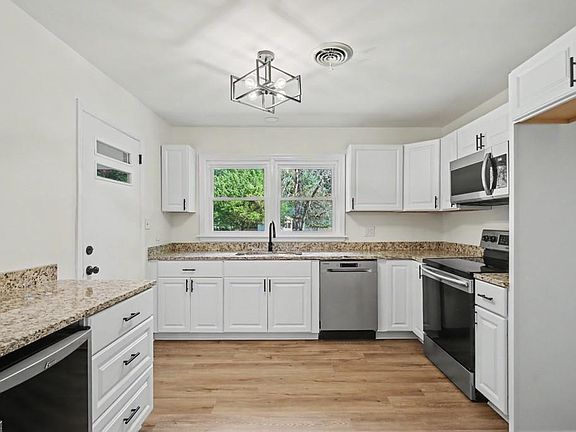 2nd image of 108 Hermitage Rd