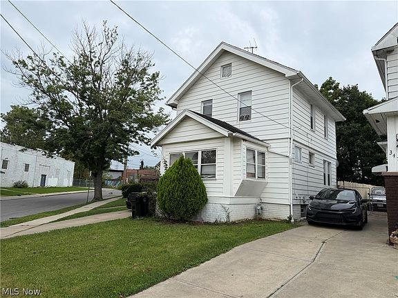 2nd image of 3482 W 88th St