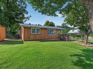 194 Autumn Chase Rd, Lebanon, VA 24266