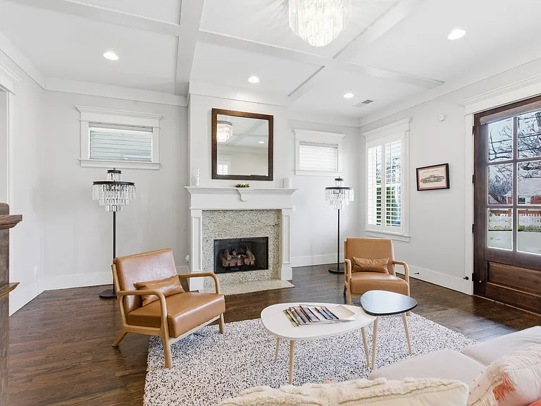 1034 Burchwood Ave — Photo 35