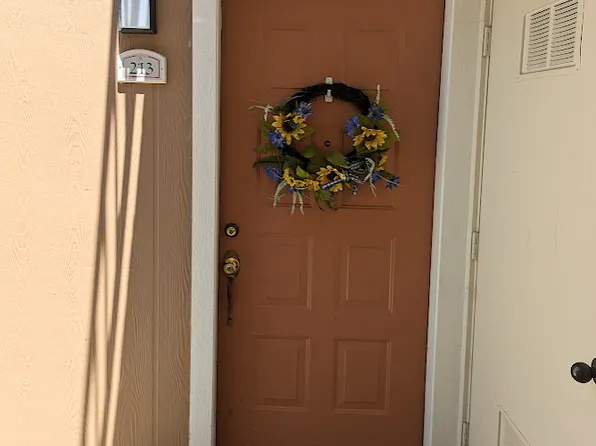 8201 Camino Colegio Dr #213, Rohnert Park, CA 94928