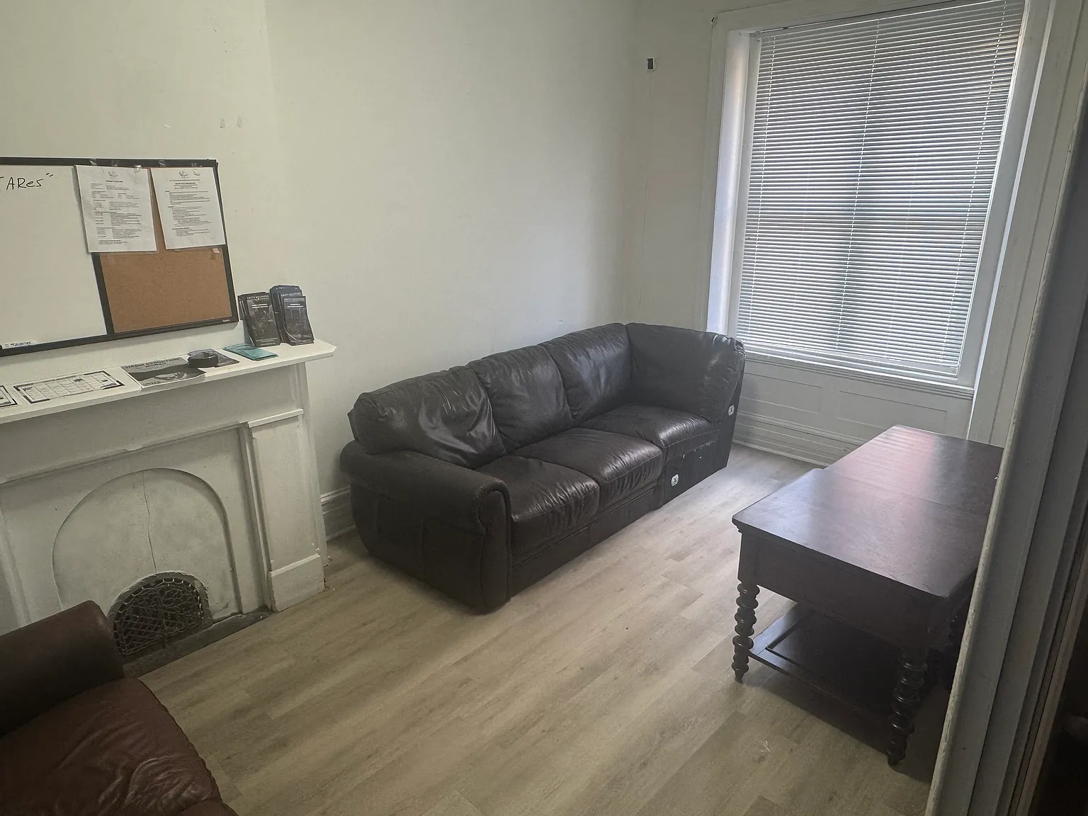 7 bed, 2300 sqft, $3,750 — Photo 3
