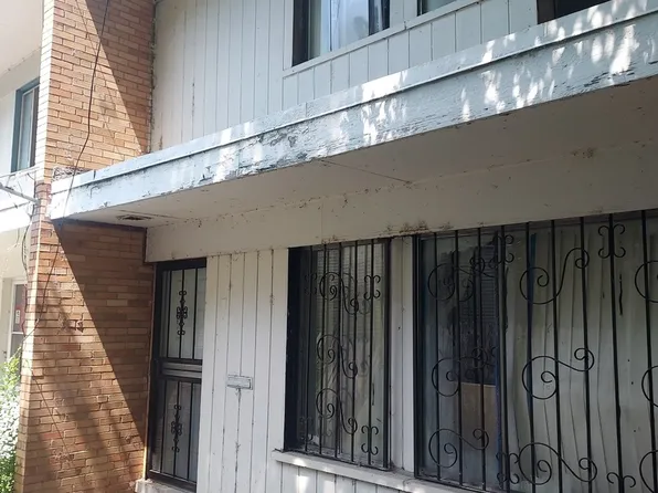 7829 S South Shore Dr APT H, Chicago, IL 60649