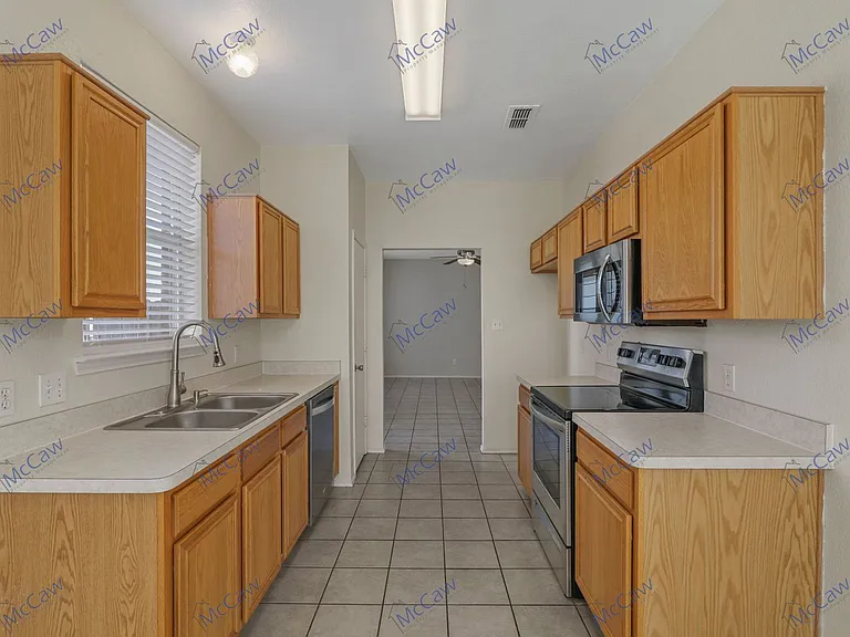 8728 Muir Dr — Photo 10