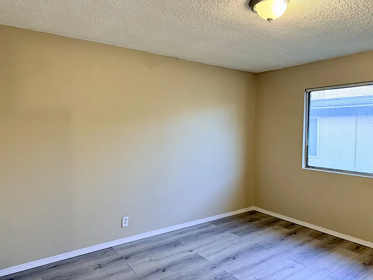 4830 Canoga St #H — Photo 10