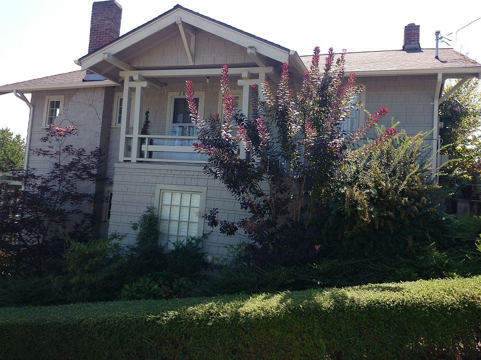 2nd image of 3803 E Terrace St