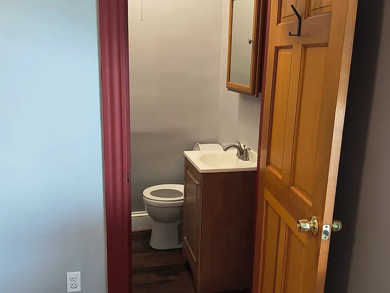 157 Lynch St — Photo 2