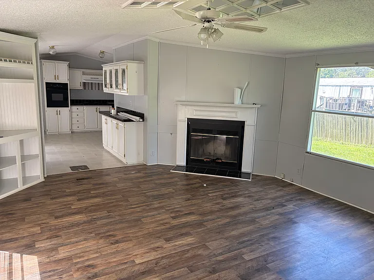 35 Kingswood Lake Ln — Photo 3