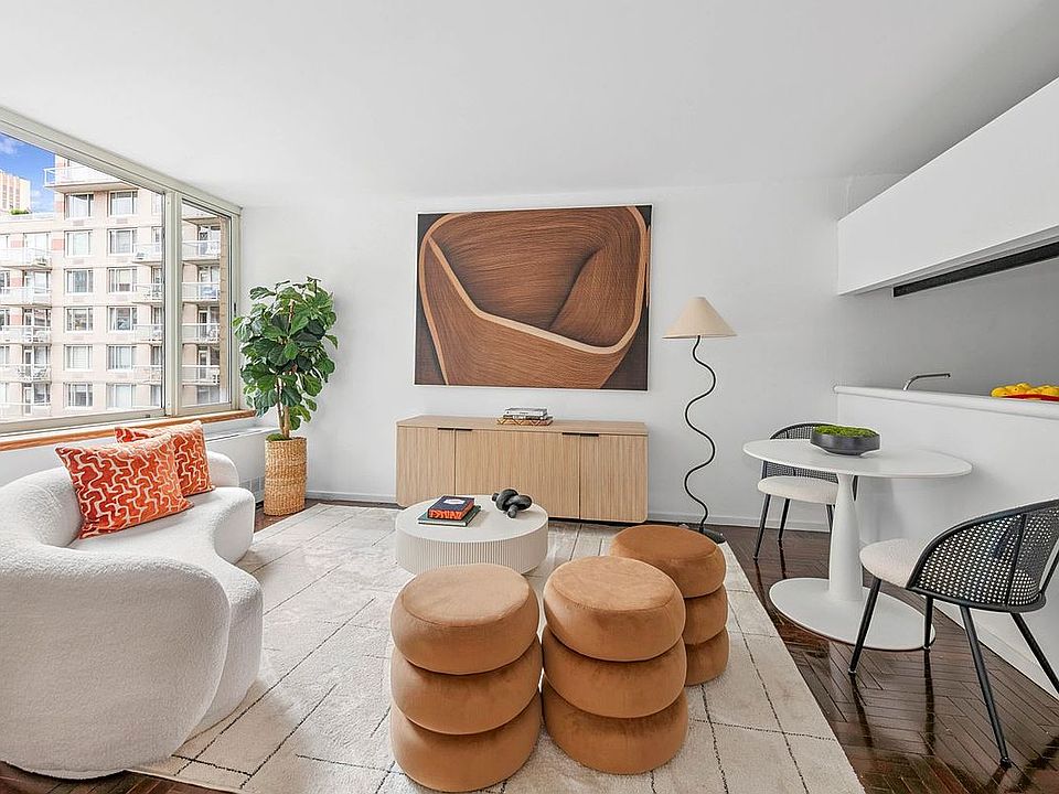 1st image of 2373 Broadway APT 1009