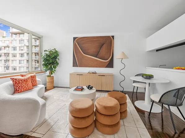 2373 Broadway APT 1009, New York, NY 10024