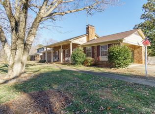472 Abby Park Ln, Lincolnton, NC 28092