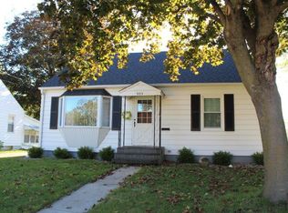 303 E South St, Morrison, IL 61270