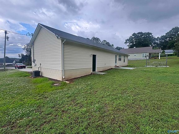 4th image of 2020 Center Springs Rd