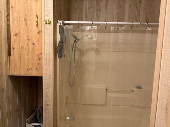 23rd image of 622 Woodham Cir