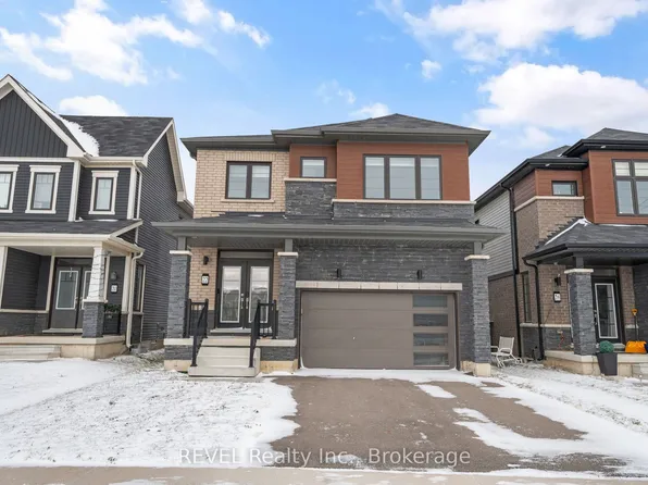 22 Peach St, Thorold, ON L2V 0K1