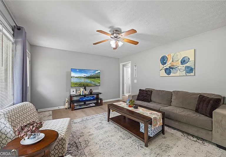 1314 Hidden Circle Dr — Photo 9