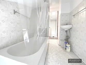 Rented by ZealEstate Group Inc