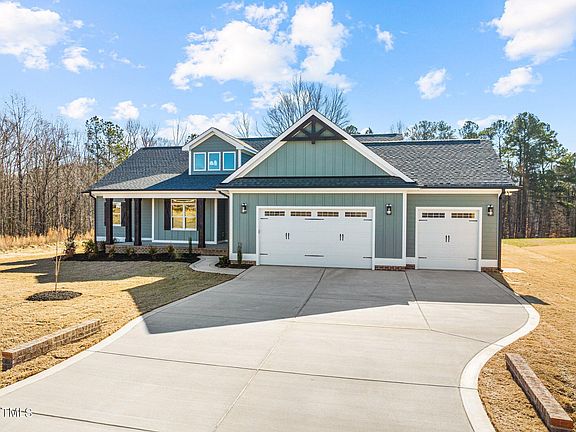 5th image of 559 Allesandra Dr